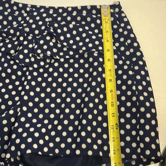 Lauren Conrad Exclusive Disney Minnie Mouse Shorts Bow Pockets white polka dots - Picture 9 of 9